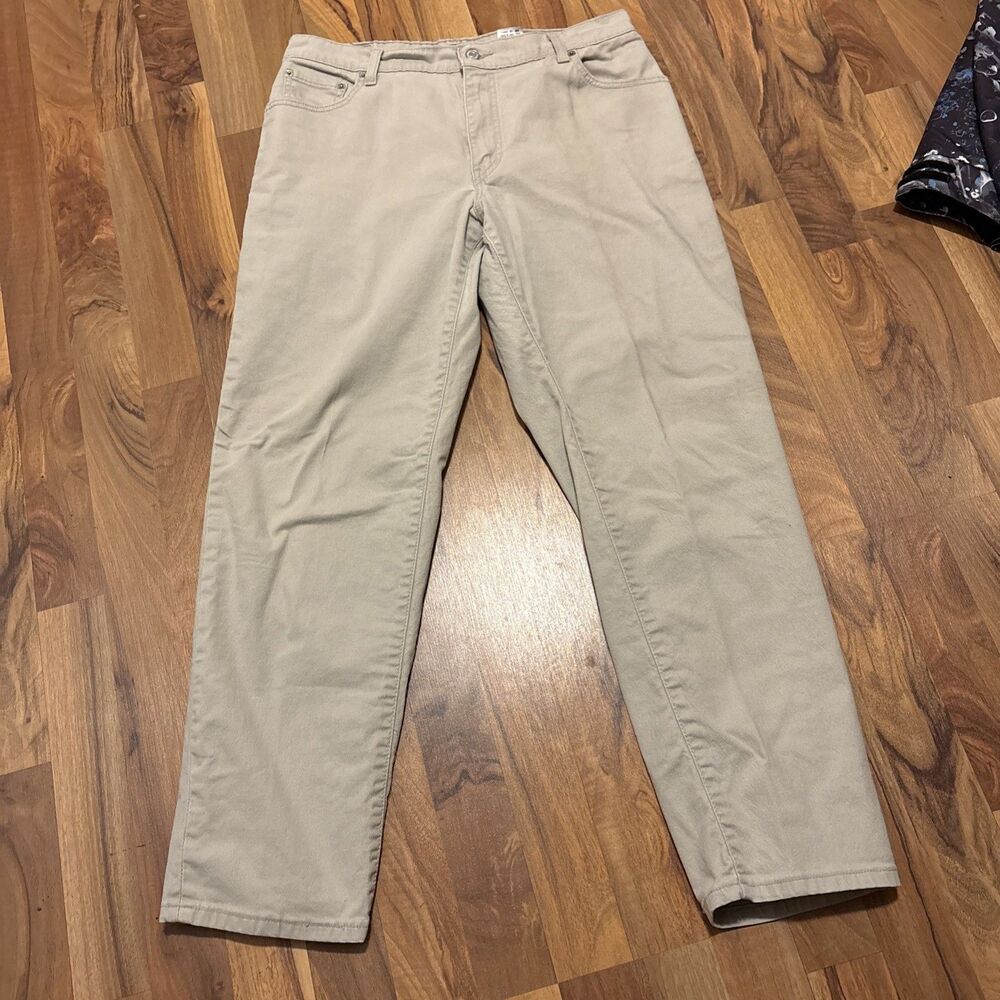 90’s Vintage Classic Relaxed Stretch Beige BatmanTag 550 Levi’s Jeans Size 32x29